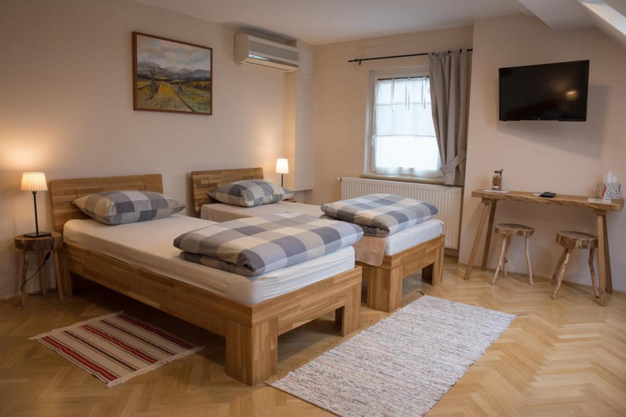 Bed & Breakfast Dvorec Petrovče Exteriér fotografie